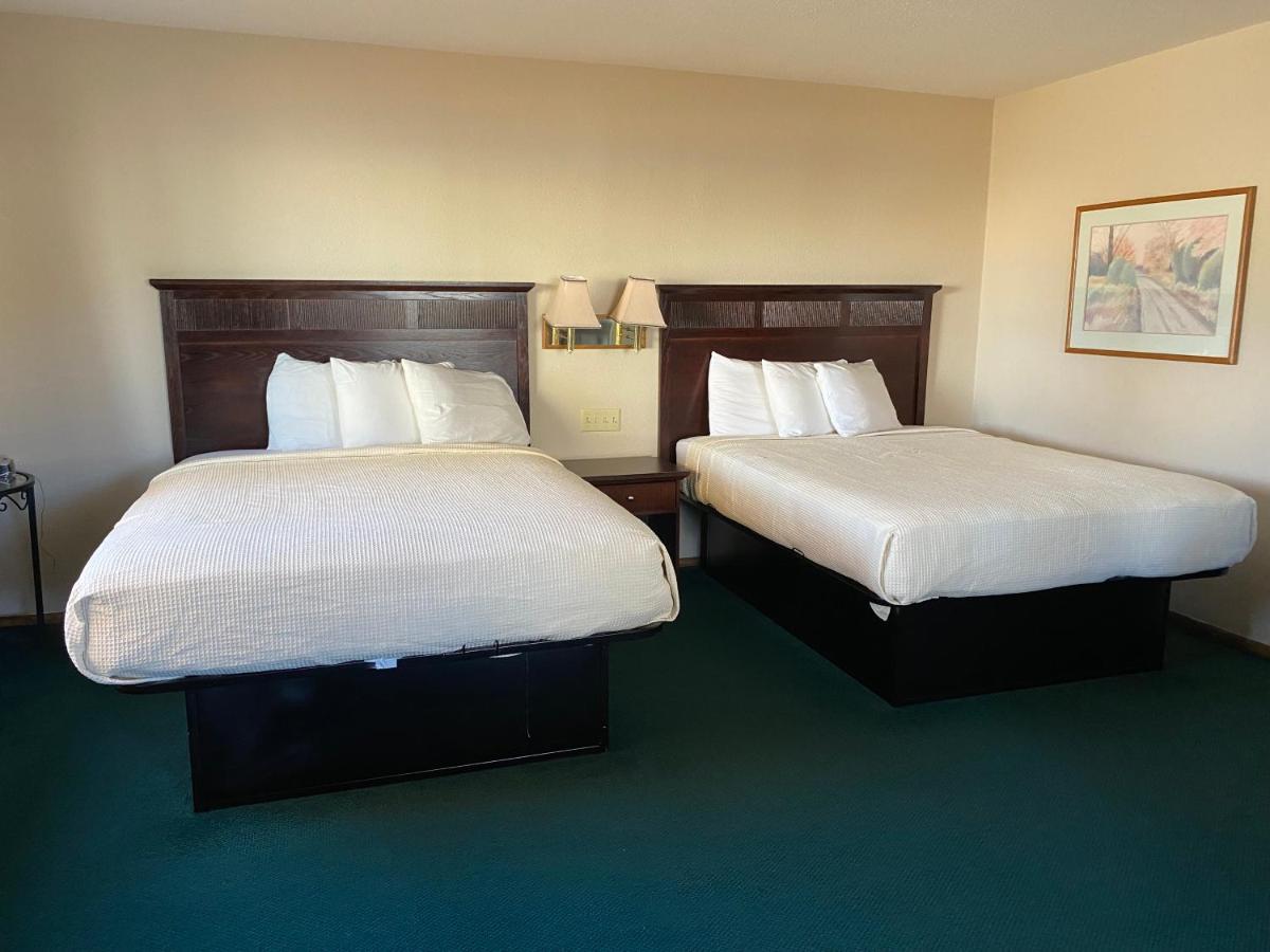 Heritage Hotel Watertown