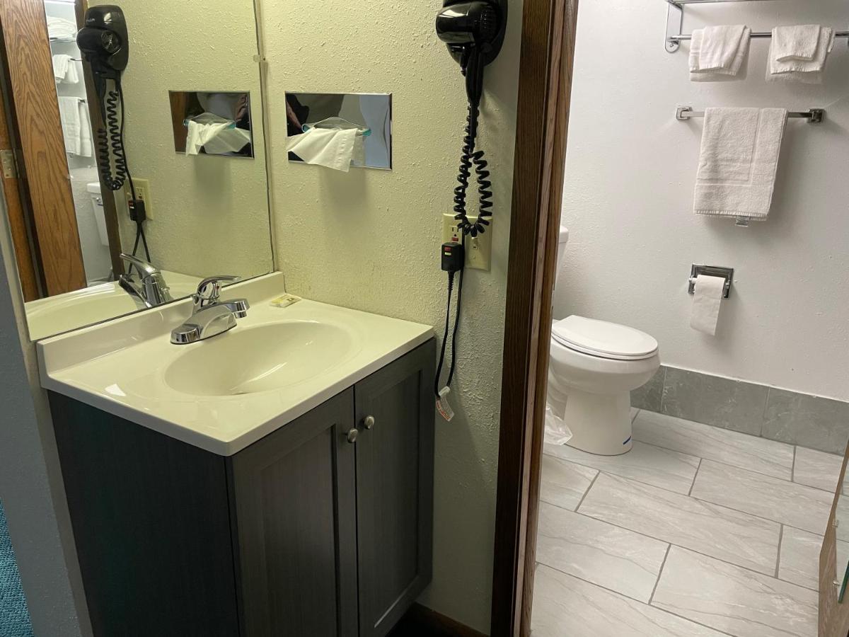 Hotel Heritage Watertown