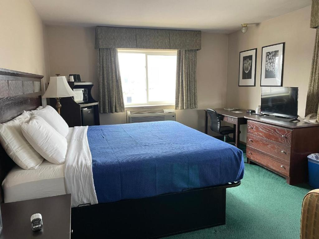 Heritage Hotel Watertown